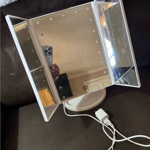 Tri-Fold LED Vanity Mirror with USB